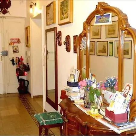Stella's House Hotel