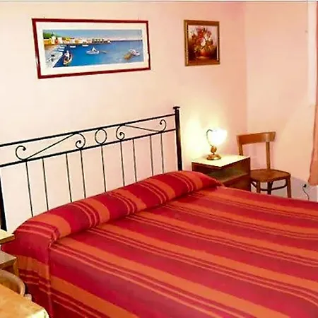 Stella's House Hotel 3*
